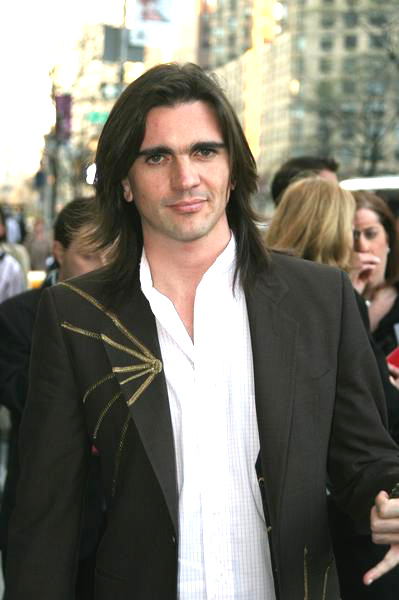 Juanes Picture 5 - Celebrities In Midtown Manhattan - October 22, 2007