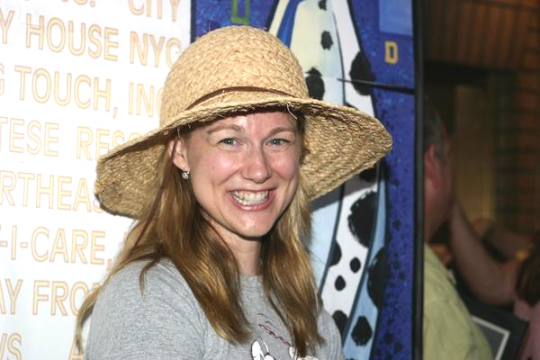 Laura Linney<br>2004 Broadway Barks 6 Adopt-a-Thon