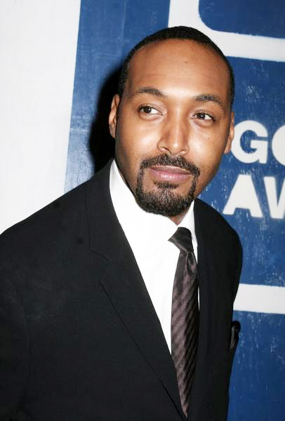 Jesse L. Martin Latest News, Bio, Profile, Album, Movie and Photo.