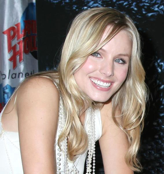 Kristen Bell<br>The Pulse Press Junket and Handprint Ceremony