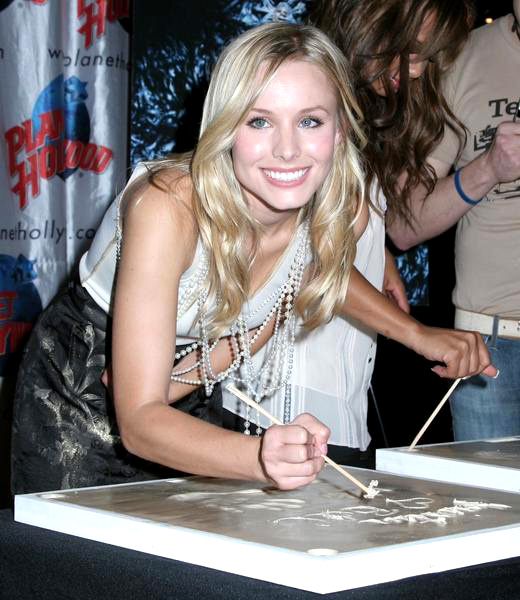 Kristen Bell<br>The Pulse Press Junket and Handprint Ceremony