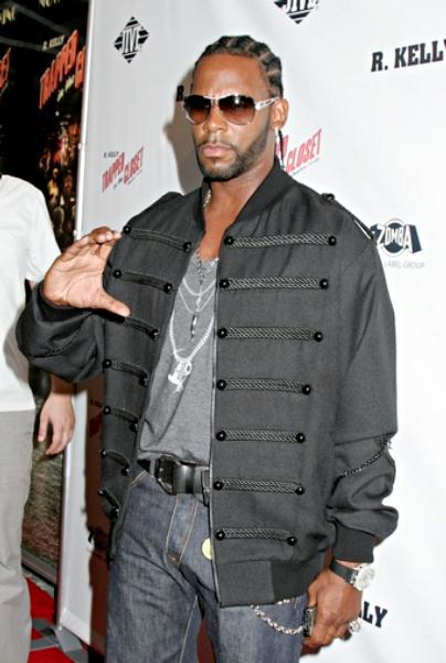 R. Kelly<br>Trapped in the Closet: Chapters 13-22 - New York City Premiere - Arrivals