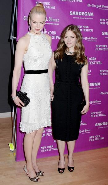 Nicole Kidman, Jennifer Jason Leigh<br>45th New York Film Festival - 'Margot At The Wedding' Movie Screening - Arrivals