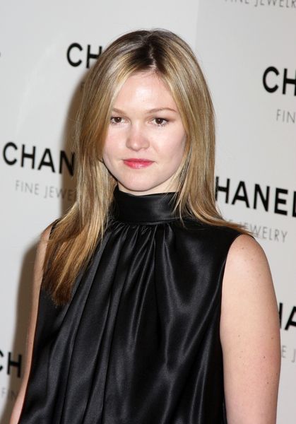 Julia Stiles<br>Chanel Fine Jewelry - Night of Diamonds - At the Plaza in NYC