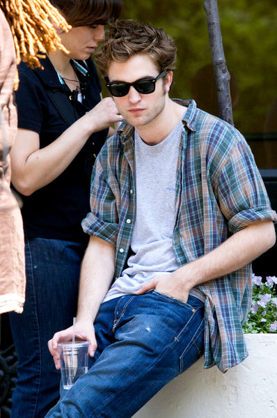 Robert Pattinson<br>