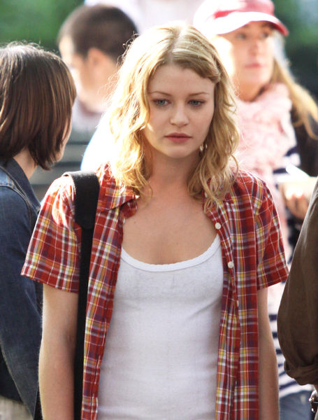 Emilie de Ravin<br>Robert Pattinson Filming 