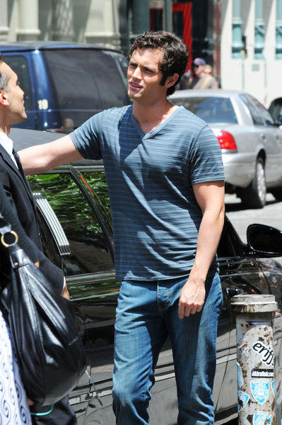 Penn Badgley<br>