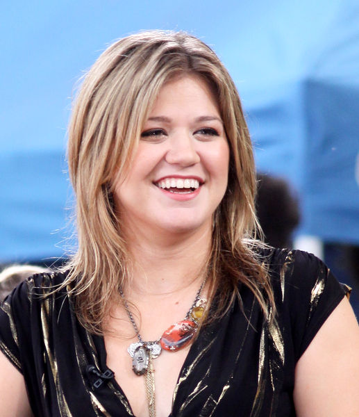 Kelly Clarkson. 