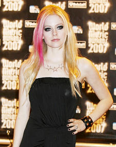 Avril Lavigne<br>2007 World Music Awards - Arrivals