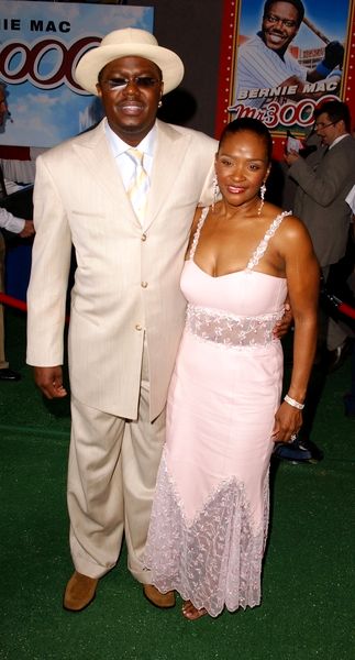 Bernie Mac, Rhonda McCullough<br>Mr. 3000 Movie Premiere - Arrivals