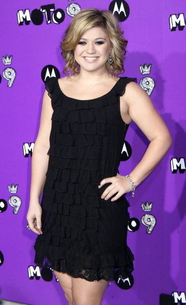 Kelly Clarkson<br>Motorola celebrates 9 years in Hollywood