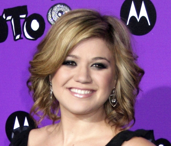 Kelly Clarkson<br>Motorola celebrates 9 years in Hollywood
