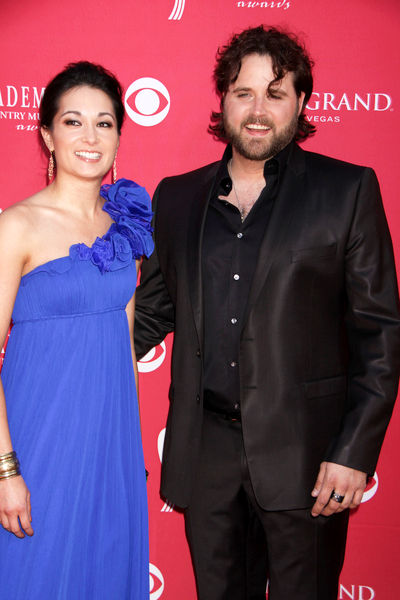 Randy Houser Latest News, Bio, Profile, Album, Movie and Photo.