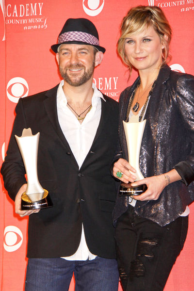 Sugarland<br>44th Annual Academy Of Country Music Awards - Press Room