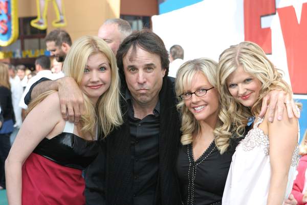 Rachael Harris Picture 1 - &ldquo;License To Wed&rdquo; Los Angeles Premiere