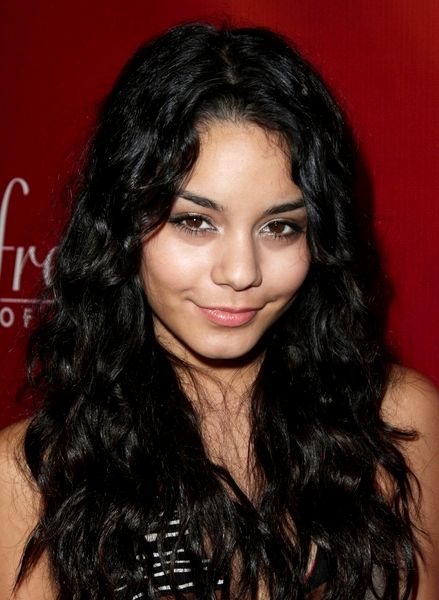 Vanessa Hudgens<br>Frederick's of Hollywood 2008 Spring Collection Fashion Show - Red Carpet