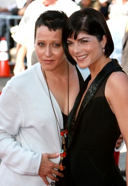 Pictures of lori petty