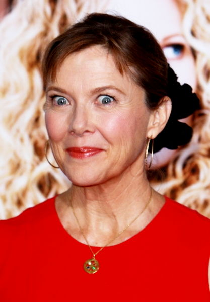 Annette Bening<br>