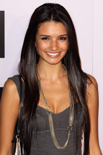 Alice Greczyn<br>