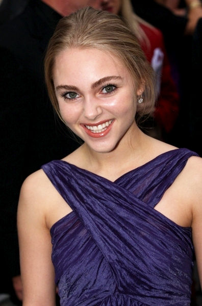 AnnaSophia Robb<br>