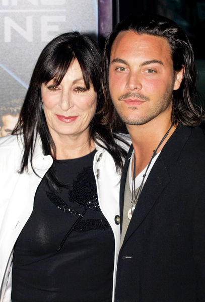 Anjelica Huston, Jack Huston<br>