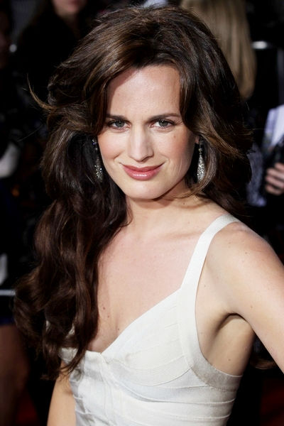 Elizabeth Reaser<br>