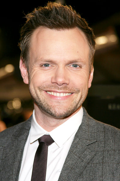 Joel McHale Latest News, Bio, Profile, Album, Movie and Photo.