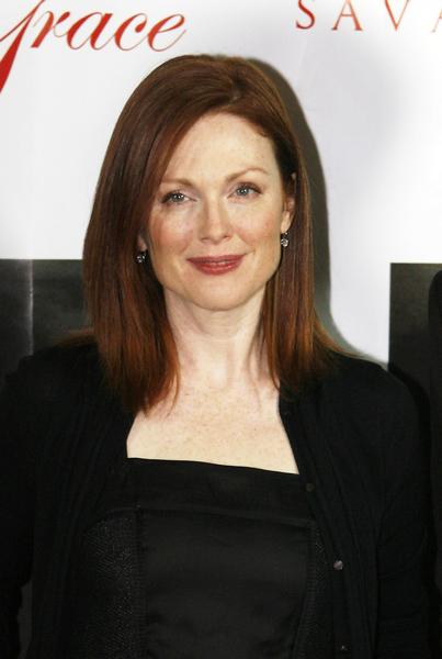 Julianne Moore<br>