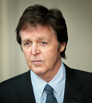 Paul McCartney Pictures with High Quality Photos