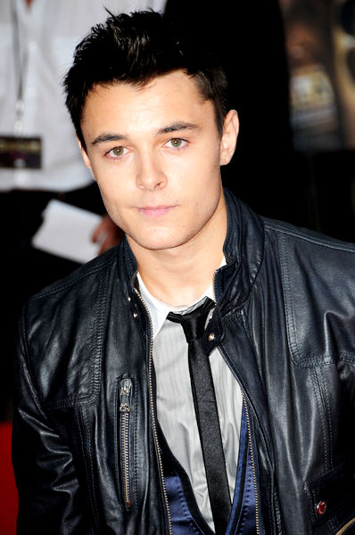 Leon Jackson Latest News, Bio, Profile, Album, Movie and Photo.