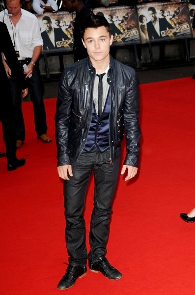 Leon Jackson Latest News, Bio, Profile, Album, Movie and Photo.