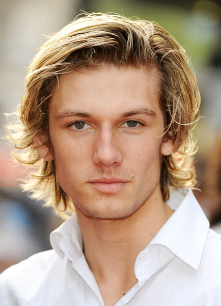 Alex Pettyfer<br>