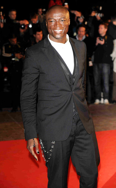 Seal<br>NRJ Music Awards 2009 - Arrivals