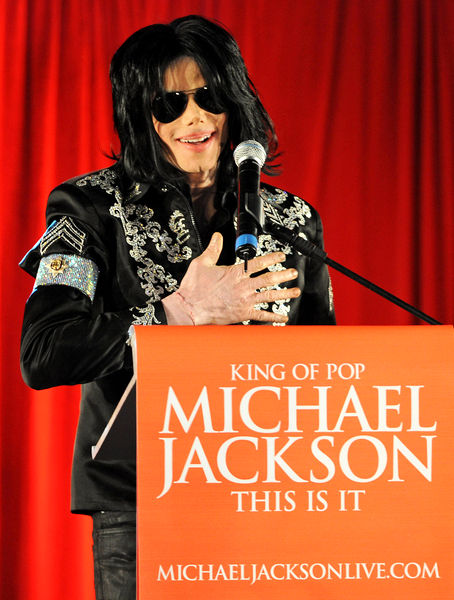 Michael Jackson<br>King of Pop Michael Jackson 