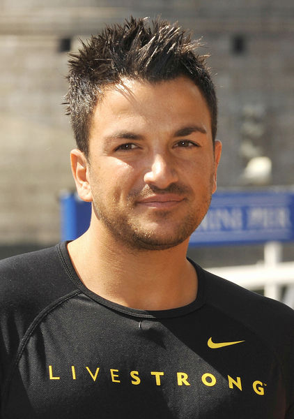 Peter Andre<br>Flora London Marathon on the River Thames on April 24, 2009