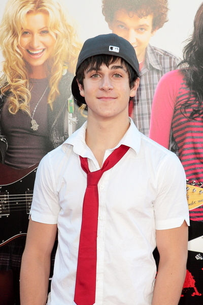 David Henrie<br>