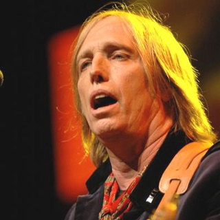 Tom Petty; in Tom Petty Performs Live at the Tweeter Center Chicago 2005