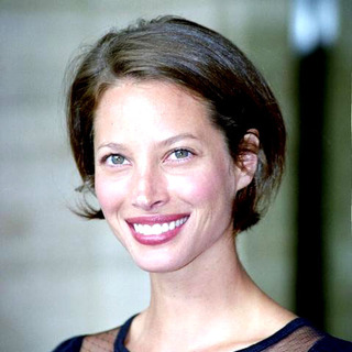 Christy Turlington in Redbook's Mother & Shakers Award