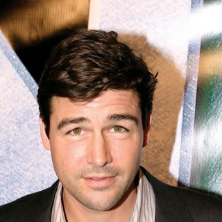 Kyle Chandler; in King Kong New York World Premiere - Outside Arrivals