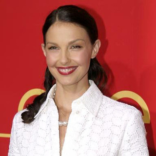 Ashley Judd; in Cocktail Party and Intimate Dinner in Celebration of the Cartier Charity Love Bracelet