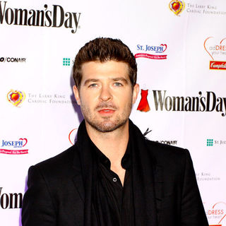 Robin Thicke; in 6th Annual Woman's Day Red Dress Awards - Arrivals