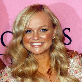 Emma Bunton in The 2007 Victoria's Secret Fashion Show