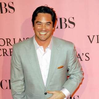 Dean Cain; in The 2007 Victoria's Secret Fashion Show