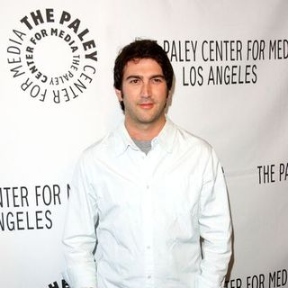 Josh Schwartz in The 25th Annual William S. Paley Television Festival: An Evening with Chuck - Arrivals