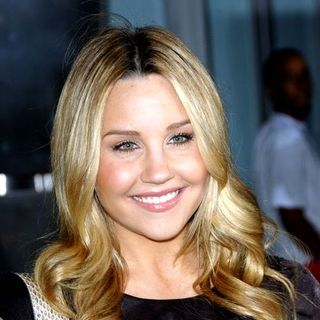 Amanda Bynes; in "Run Fatboy Run" Los Angeles Premiere - Arrivals