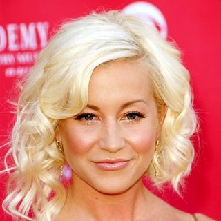 Kellie Pickler in 43rd Academy Of Country Music Awards - Arrivals