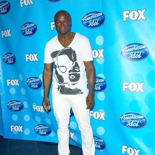 Seal; in 2008 American Idol Finale - Press Room