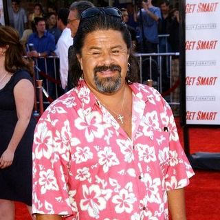 Miko Brando; in "Get Smart" World Premiere - Arrivals