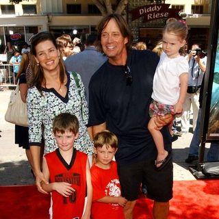 Kevin Sorbo; in "Journey To The Center Of The Earth" World Premiere - Arrivals