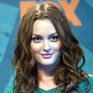 Leighton Meester; in 2008 Teen Choice Awards - Press Room
